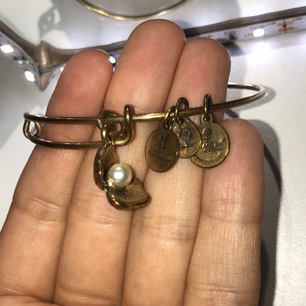 BRACELETS! - Picture 2 of 3